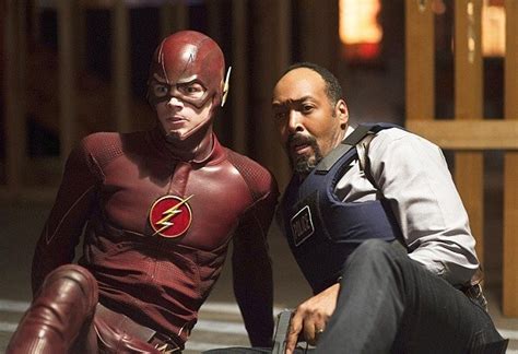 Arrowthe Flash Crossover Episode Is Previewed In Video And Pictures