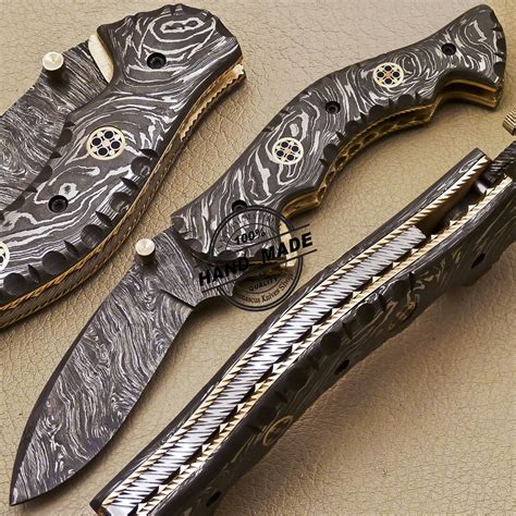 New Full Damascus Folding Knife Custom Handmade Damascus Steel