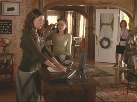 Flight And Hotel Gilmore Girls Dragonfly Inn And Scenes From Stars
