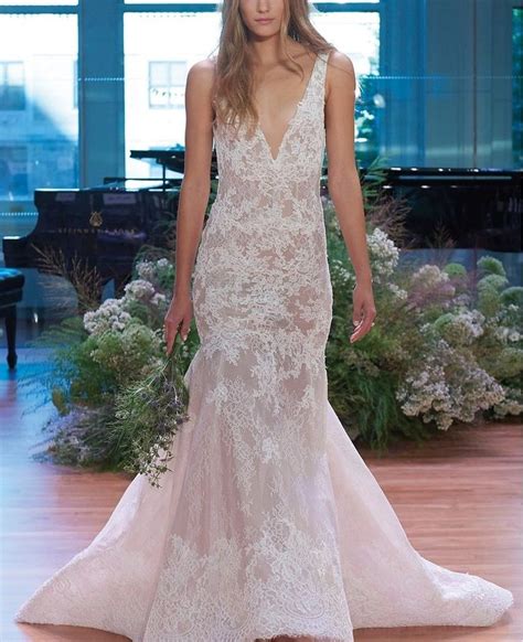 Monique Lhuillier Keaton Plunge Lace Trumpet Wedding Dress Nordstrom