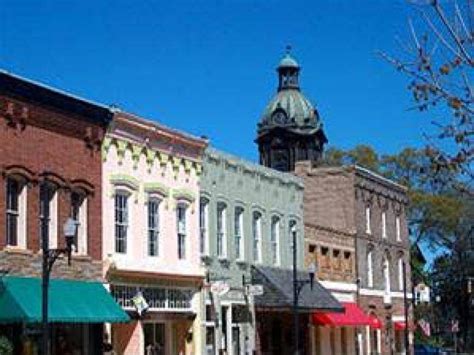 Historic Downtown Newnan Square
