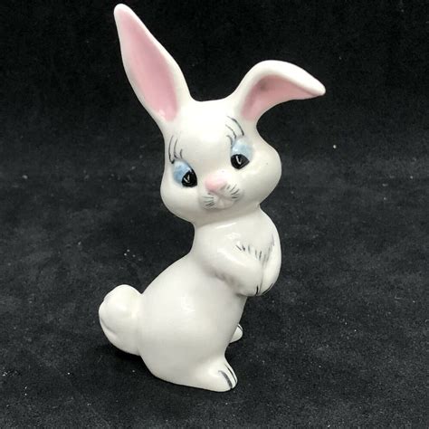 Vintage Bunny Rabbit Hand Painted Ceramic Figurine 60 S Great For Easter Spring Vintage Bunny