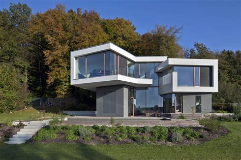 Das einfamilienhaus im kanton solothurn in der schweiz hüllt sich nicht nur von außen gänzlich in glas, sonder. Pin on Arch