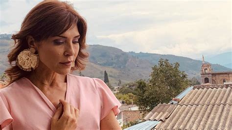 Lorena Meritano ‘cambió El Dolor Por Libertad Cubrió Las Cicatrices De Su Mastectomía Con