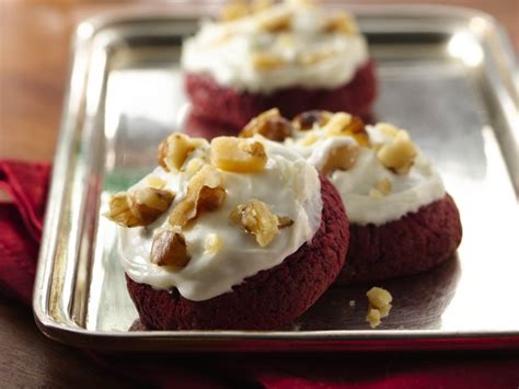 The red makes sense, but what about the velvet in this cake's iconic name? Red Velvet Rich and Creamy Cookies recipe from Betty Crocker