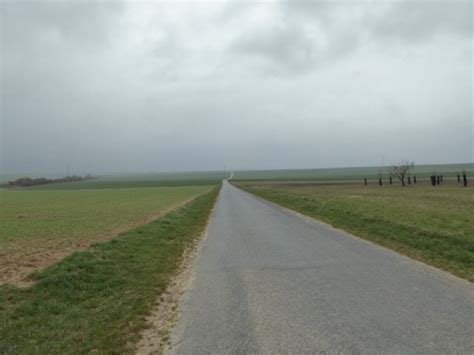 Kom een weekend of midweek overnachten in de hippe 'coco sweet' op een camping van de olympia camping group. Nog zo'n oneindig lange weg. | Foto | Paul Flipsen's reisblog