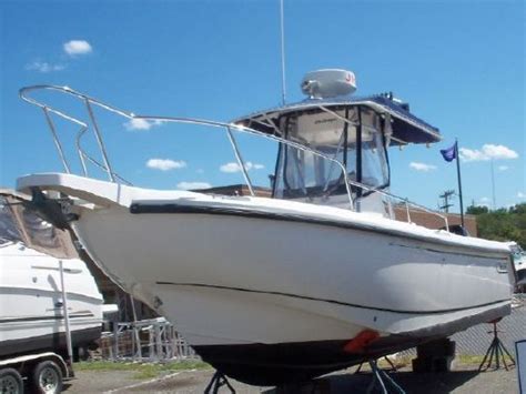 Boston Whaler Outrage 260 2001 Boats For Sale And Yachts