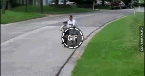 A kellék feleség teljes film videókat természetesen megnézheted online is itt az oldalon. Így tanítsd meg a gyereket biciklizni!
