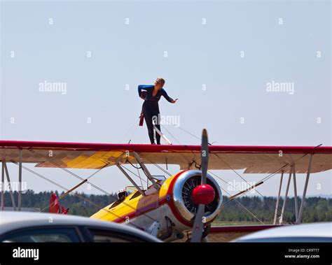 Jane Wicker Barnstorming Aerobatic Wing Walker With Her Beautiful 450