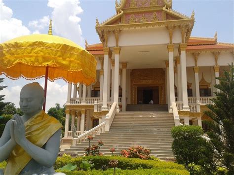 Cambodia Phnom Penh Temple Of 10 000 Buddhas Phnom Penh Cambodia Taj