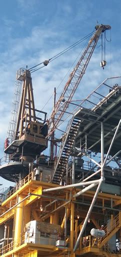Pertamina kehilangan produksi bbm hingga 400 ribu barel akibat kilang balongan meledak. PM Rutin Pedestal Crane Manitec Di X RAY Offshore Platform ...