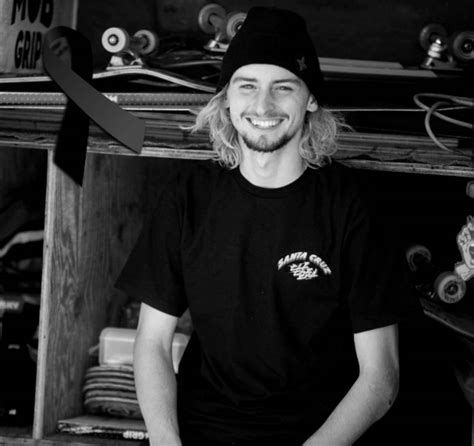 Skater Henry Gartland se quita la vida a los años de edad