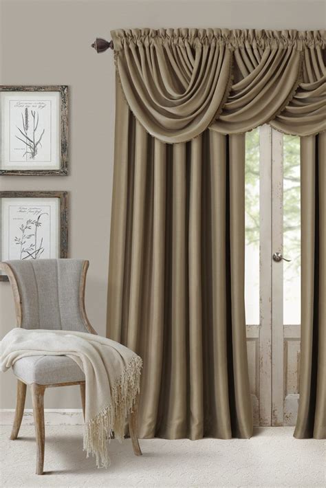 Top 5 Curtain Rods For Formal Living Rooms