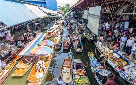 Damnoen Saduak Floating Market In Bangkok Attraction In