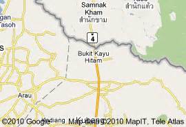 Upon reaching bukit kayu hitam, drive straight to the border. Seksa gile nk cr info psl area Bukit Kayu Hitam ni..