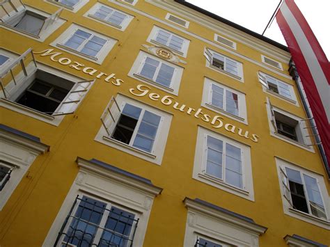 Mozarts Birthplace At Getreidegasse 9 In Salzburg Austria Image