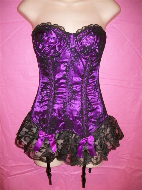Naughty And Nice Lingerie Get Reacquainted With Naughty And Nice Lingeries Old Friend The Corset