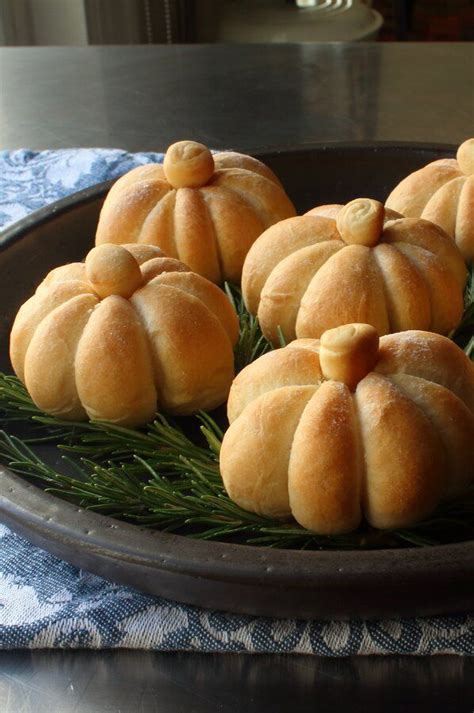 pumpkin shaped dinner rolls recipe dinner rolls thanksgiving dinner rolls fall recipes