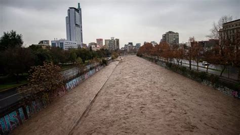 Corte de agua en Santiago La recomendación de Aguas Andinas por fuerte