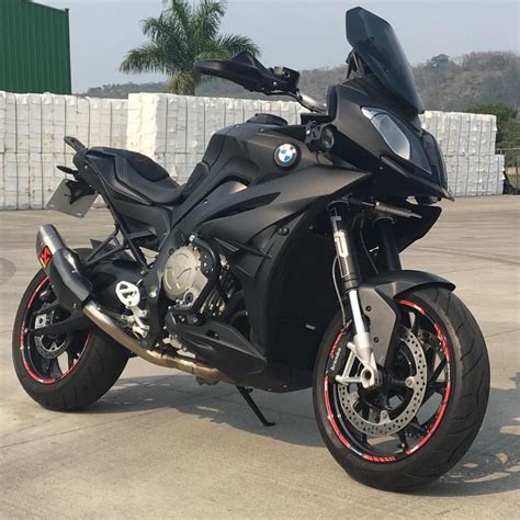 The bmw s1000xr is such a fun and nimble motorcycle. Bmw S1000xr Custom - BMW Motorcycle