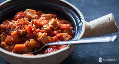 La quinoa è particolarmente apprezzata per le sue notevoli proprietà nutritive e, sebbene sia giunta alla ribalta come superfood, non risulta facilmente coltivabile in climi differenti da quello andino. Tempeh: come cuocere e cucinare la "carne di soia ...