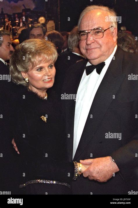 Archiv Der Ehemalige Bundeskanzler Helmut Kohl Mit Seiner Frau