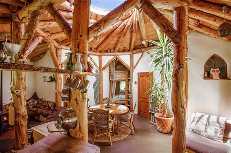 See Inside A ‘living Scottish Hobbit Hideaway Vacation Apartment