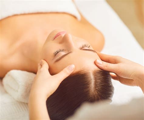 Top 5 Benefits Of Facial Massage All Body Kneads