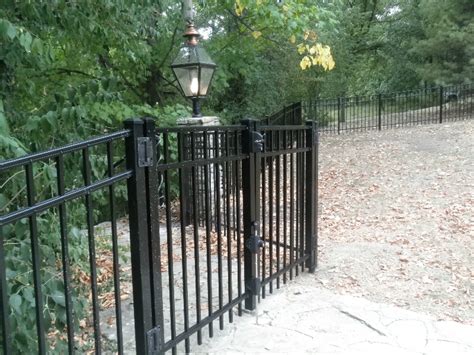 Specializing in chain link, ornamental iron and temporary fencing, f.m. Fence Photo Gallery - Hamilton Fence | Hamilton Fence