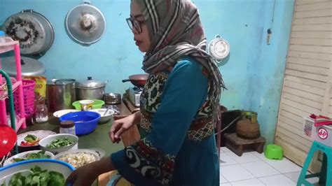 À l'image des langues, cultures et ethnies, la cuisine indonésienne est très riche et variée ; Ikan Nila Tauco - Resep Ikan Nila Pete Tauco Dari Chef ...