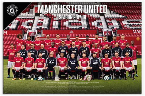 United are reportedly willing to the man utd manager sent a huge warning to the premier league over his team selection plans. Manchester United Team Photo 2017 / 2018 Poster New - Maxi ...