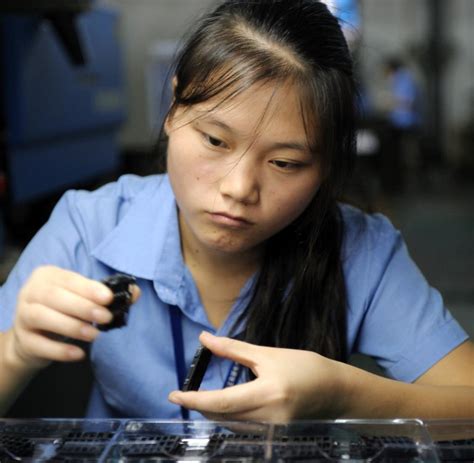 Fritzsch, karl ewald / bachmann, manfred, deutsches spielzeug. Spielzeug: Billigproduktion in China? Die Zeiten sind ...
