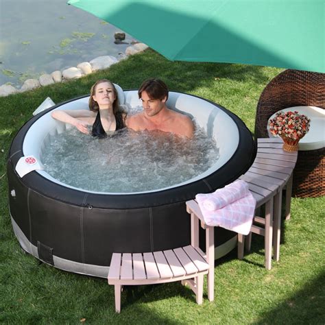 With a water capacity of 160 gallons, the hot tub can weigh up to 1,500 lbs when filled. Comfortable 2 Person Inflatable Hot Tub : Comfortable 2 ...