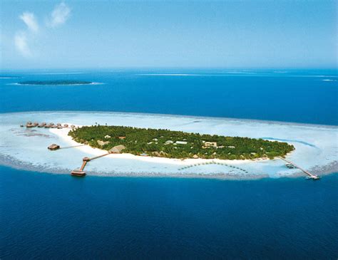 Maldives, officially the republic of maldives, is a small archipelagic state in south asia, situated in the arabian sea of the indian ocean. Hotel Villaggio Kihaad Maldive, offerte last minute last ...