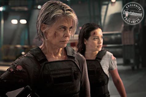 New Photos Of Sarah Connor In Terminator Dark Fate And Linda Hamilton