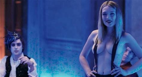 Nude Video Celebs Carolina Crescentini Nude Parlami Damore