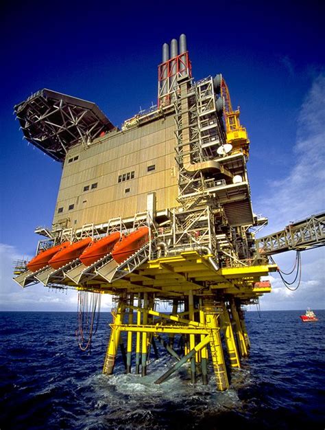 Photographs Of North Sea Oil Platforms Oil Platform