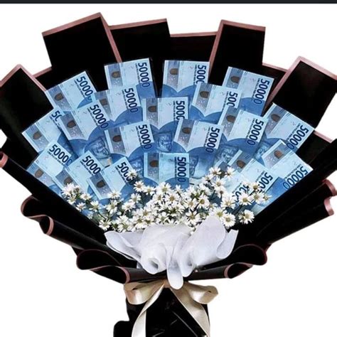 Buket Uang Money Bouquet 1 Juta 50 Ribu 20 Lembar Lazada Indonesia