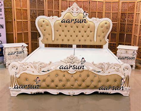 Royal Bedroom Set In Classic White And Gold Highlights 409