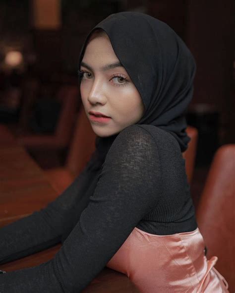 Abciwi Twitter Sexy Body Sexy Hijabi Girl