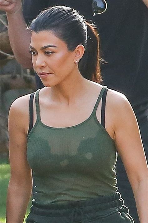 Kim Kardashian And Kourtney Kardashian Sexy The Fappening