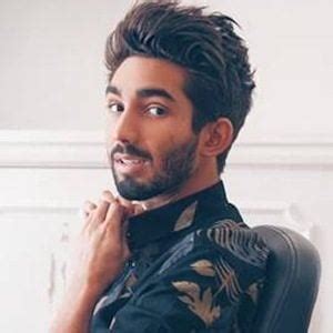 Marco paulo is a portuguese romantic singer with a fourty year old career, mostly done by national versions of international hit songs. Paulo Sousa (Pop Singer) - Bio, Family, Trivia | Famous ...