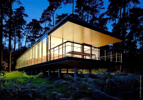 See Though Glass Box House Has Best Views Of The Forest Modern House