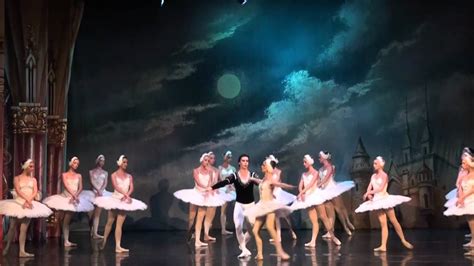 El Lago De Los Cisnes Ballet De Moscú Swan Lake Youtube