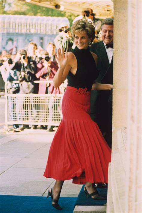Diana Princess Of Wales A Life In Style Lady Diana Spencer Lady Di Lady Diana