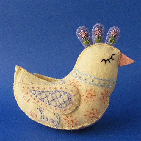 Free Pattern Daisy The Pretty Felt Bird Shiny Happy World