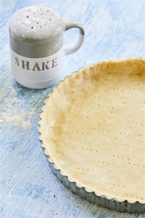 The Flakiest Gluten Free Pie Crust Gemmas Bigger Bolder Baking