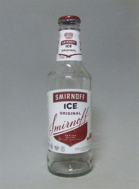 Taste the classic cognac that never compromises. Bottle of Smirnoff Ice Original | Os originais