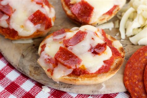 How To Make Pizza Bagels Bagel Bites Recipe The Anthony Kitchen