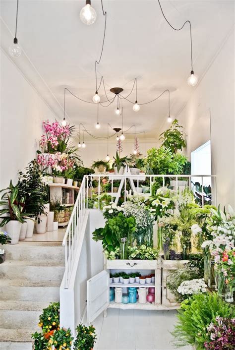 最美花店！更多内容关注：微信公众号：潮店 Flower Shop Design Flower Shop Interiors